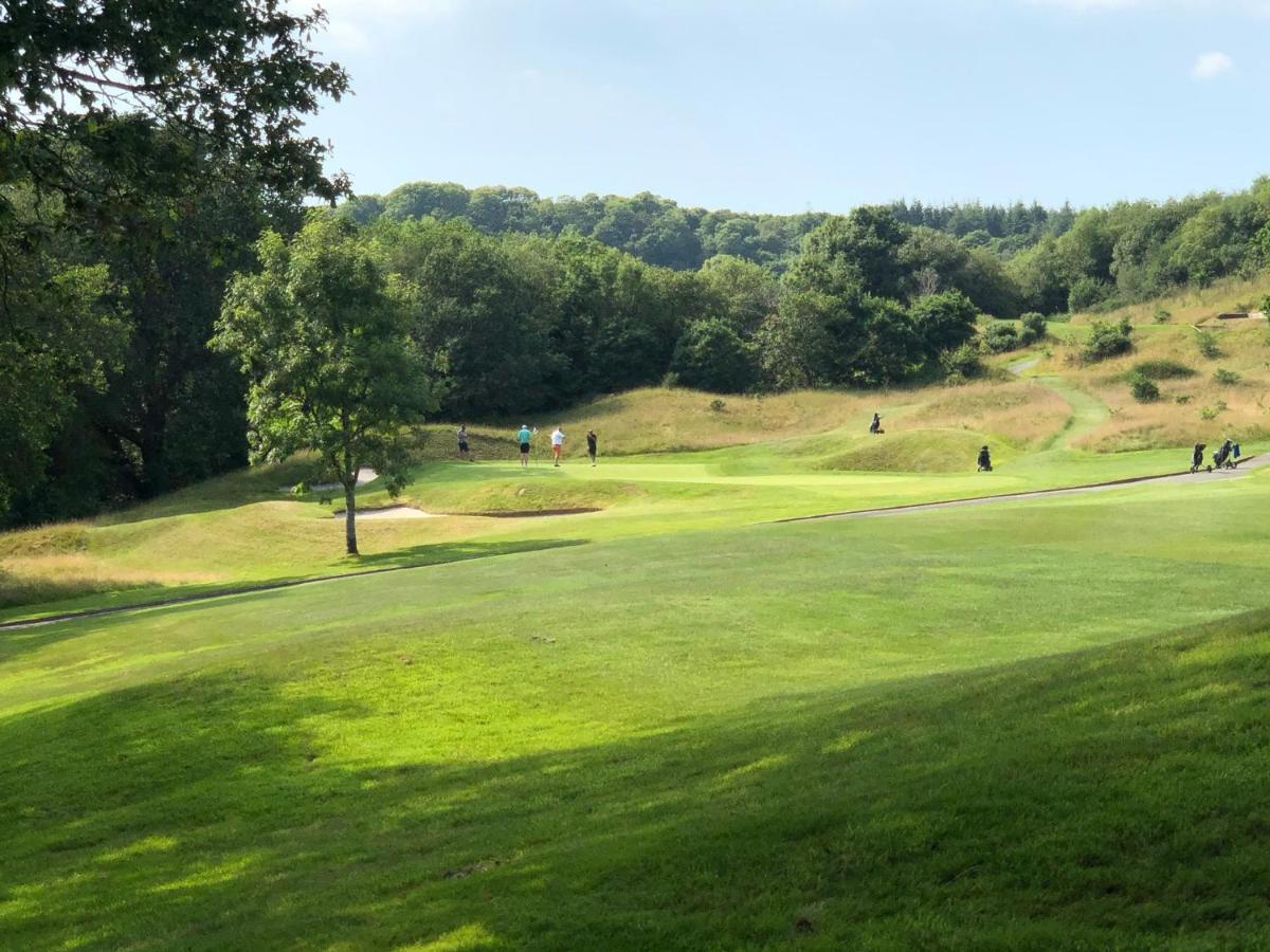 The Nineteenth, Oakridge St Mellion, Free Golf/Spa Exteriör bild